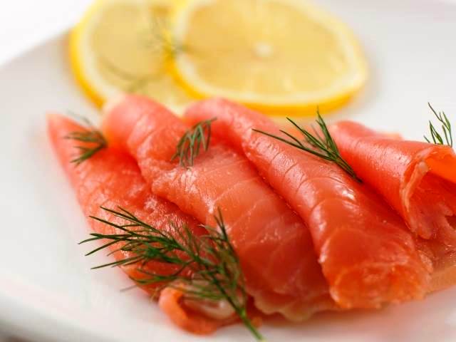 Es una idea genial hacer un sabroso salmón ahumado - E-Recetas