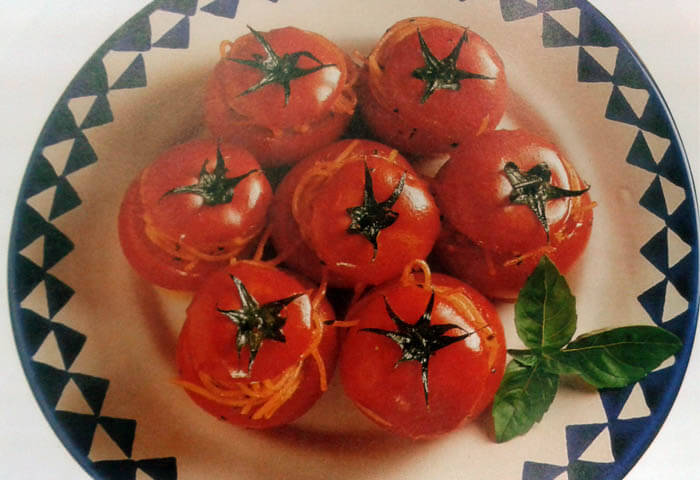 Tomates rellenos de espaguetis