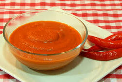 condimentos que no pueden faltar en una salsa picante